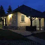 Regina Delux Apartment *